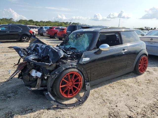 MINI COOPER S 2016 with VIN WMWXP7C58G3B49310 - Photo from auction