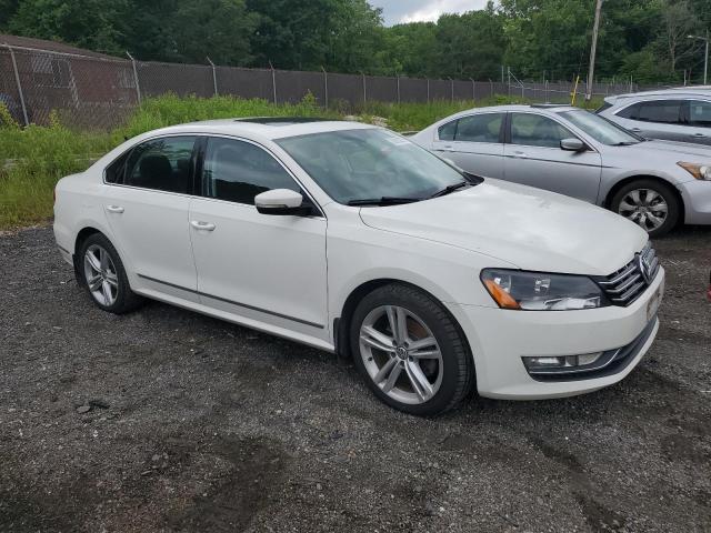 Photo 4 from auction – 2015 VOLKSWAGEN PASSAT SEL with VIN 1VWCS7A30FC046716