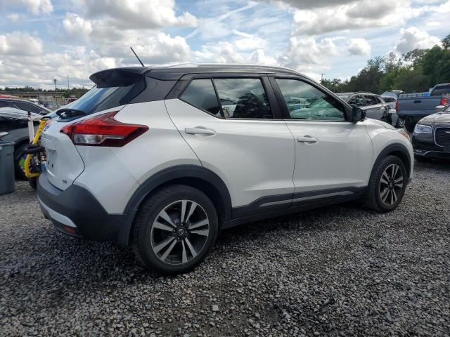 Фото 3 с аукциона – 2019 NISSAN KICKS S с VIN 3N1CP5CU3KL491645