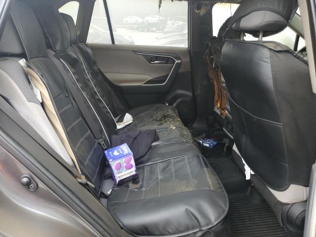 Photo 11 from auction – 2019 TOYOTA RAV4 XLE with VIN JTMP1RFV9KJ014396