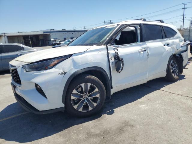 TOYOTA HIGHLANDER 2023 with VIN 5TDKDRAH1PS004362 - Photo from auction