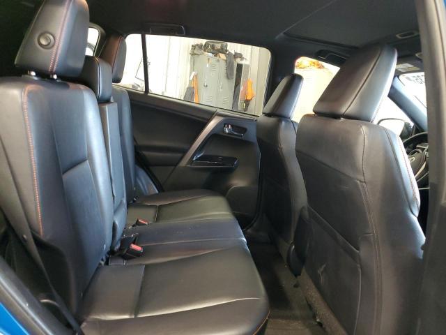 Photo 11 from auction – 2016 TOYOTA RAV4 SE with VIN JTMJFREV6GJ067864