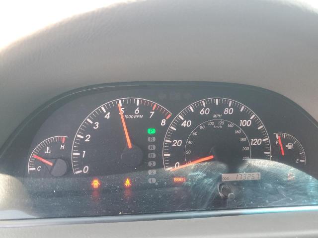 Photo 9 from auction – 2005 TOYOTA CAMRY LE with VIN 4T1BE32K75U069340