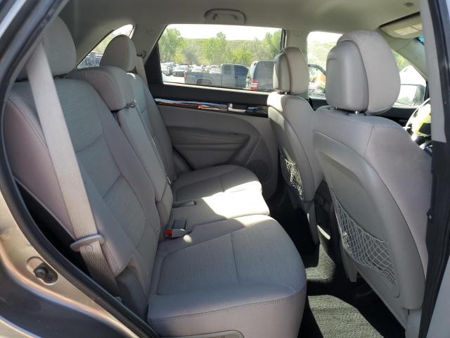 Photo 11 from auction – 2014 KIA SORENTO LX with VIN 5XYKTCA62EG488261