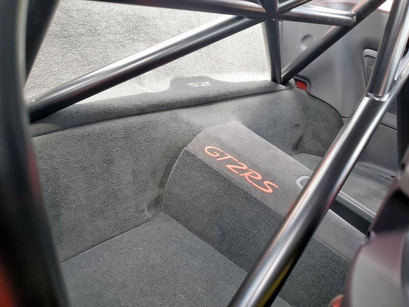 Photo 10 from auction – 2018 PORSCHE 911 GT2 RS with VIN WP0AE2A90JS185090
