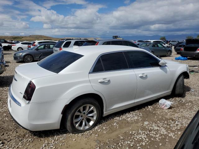Photo 3 from auction – 2015 CHRYSLER 300 LIMITE with VIN 2C3CCAAG8FH749045