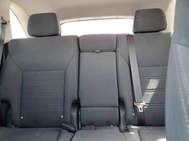 Photo 10 from auction – 2018 KIA SORENTO LX with VIN 5XYPGDA33JG350163