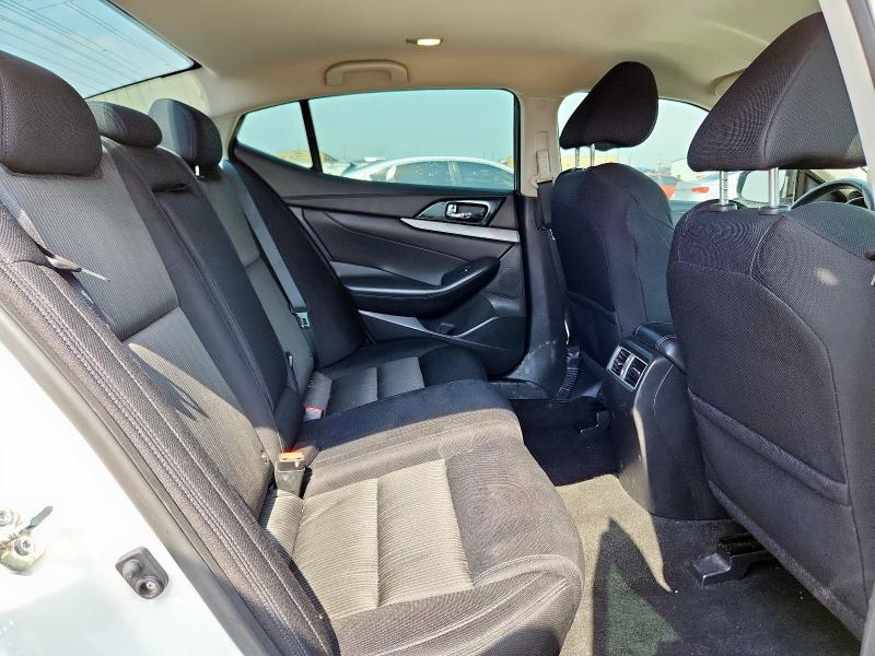 Photo 10 from auction – 2016 NISS MAXIMA with VIN 1N4AA6AP8GC419275
