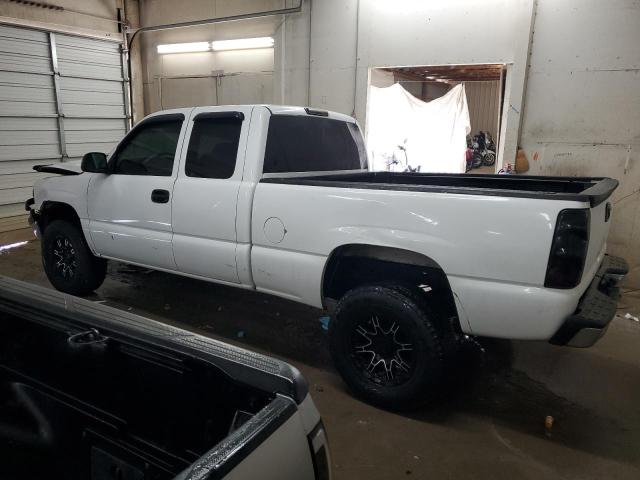 Photo 2 from auction – 2000 CHEVROLET SILVERADO with VIN 1GCEK19T9YE427856