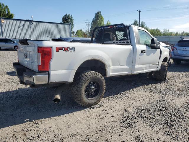 Photo 3 from auction – 2018 FORD F350 SUPER with VIN 1FTRF3BT2JEC80460