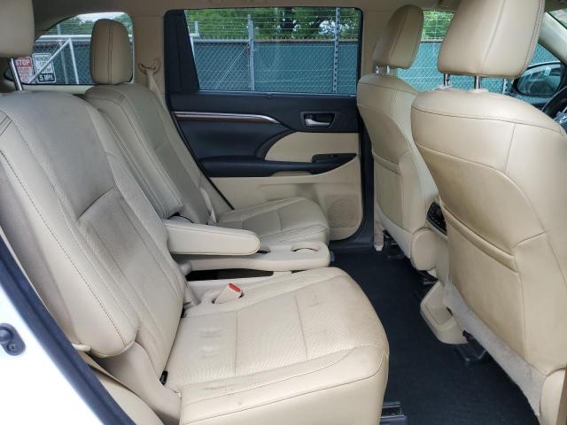 Photo 11 from auction – 2018 TOYOTA HIGHLANDER with VIN 5TDDZRFH0JS903451