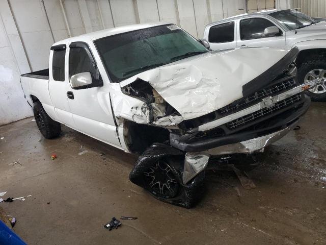 Photo 4 from auction – 2000 CHEVROLET SILVERADO with VIN 1GCEK19T9YE427856