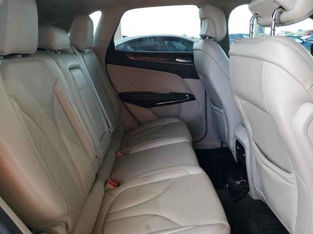 Photo 11 from auction – 2017 LINCOLN MKC RESERV with VIN 5LMCJ3C99HUL14684