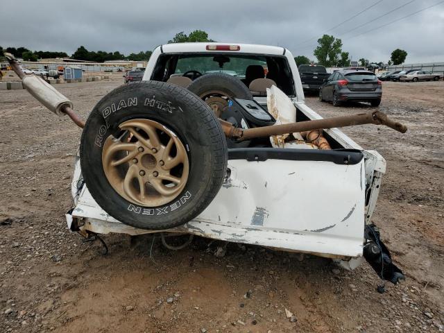 Photo 6 from auction – 2003 CHEVROLET SILVERADO with VIN 2GCEC19VX31128692