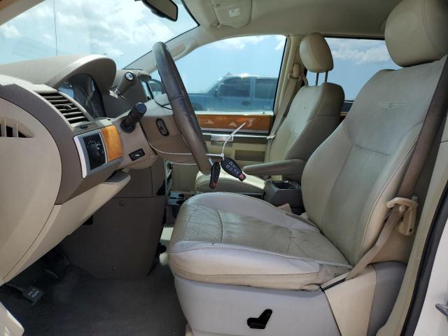 Photo 7 from auction – 2008 CHRYSLER TOWN & COU with VIN 2A8HR64X48R691868