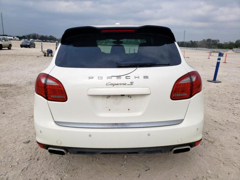 Снимка 6 от търг – 2011 PORSCHE CAYENNE S с VIN WP1AE2A23BLA94554