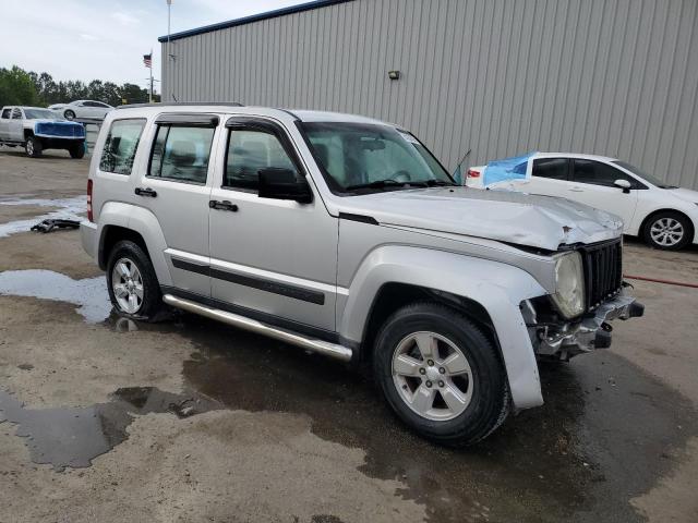 Photo 4 from auction – 2009 JEEP LIBERTY with VIN 1J8GP28K39W531319