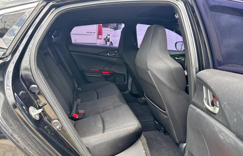 Photo 6 from auction – 2017 HONDA CIVIC SI with VIN 2HGFC1E59HH706582