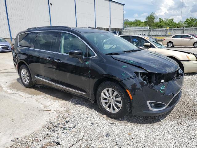 Photo 4 from auction – 2017 CHRYSLER PACIFICA T with VIN 2C4RC1BG0HR771798