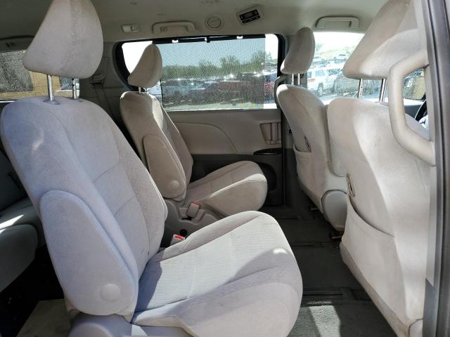 Photo 11 from auction – 2015 TOYOTA SIENNA LE with VIN 5TDJK3DC4FS126971