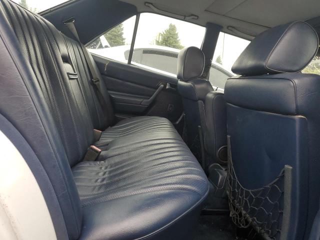 Photo 10 from auction – 1992 MERCEDES-BENZ 190 E 2.6 with VIN WDBDA29D3NF993013