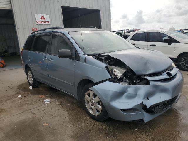 Photo 4 from auction – 2010 TOYOTA SIENNA CE with VIN 5TDKK4CC3AS340287