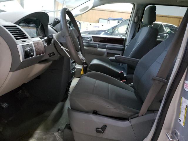 Photo 7 from auction – 2010 CHRYSLER TOWN & COU with VIN 2A4RR5D1XAR491112