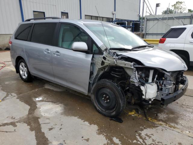 Photo 4 from auction – 2012 TOYOTA SIENNA LE with VIN 5TDKK3DC8CS208301