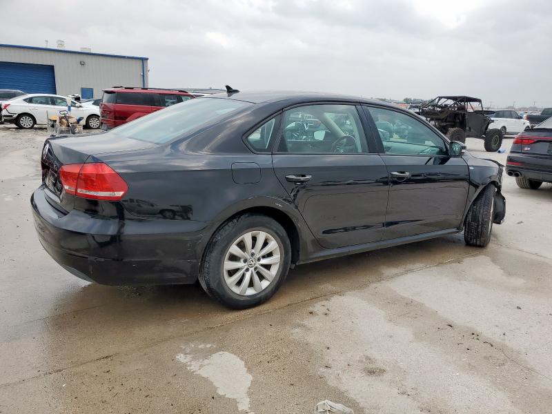 Photo 3 from auction – 2015 VOLKSWAGEN PASSAT S with VIN 1VWAT7A31FC044106
