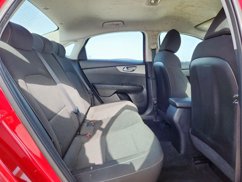 Photo 10 from auction – 2019 KIA FORTE FE with VIN 3KPF24AD6KE069914