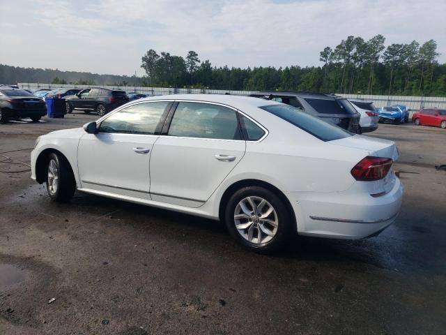 Photo 2 from auction – 2017 VOLKSWAGEN PASSAT S with VIN 1VWAT7A33HC033174