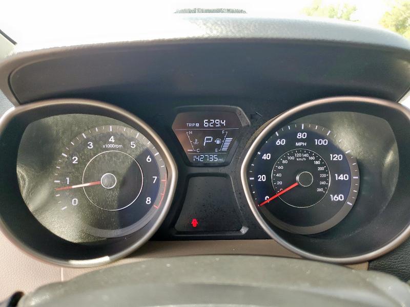 Photo 9 from auction – 2016 HYUNDAI ELANTRA SE with VIN 5NPDH4AE8GH702124