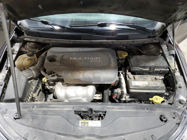 Photo 11 from auction – 2015 CHRYSLER 200 LIMITE with VIN 1C3CCCAB7FN596018