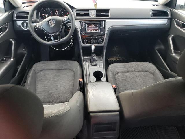 Photo 8 from auction – 2017 VOLKSWAGEN PASSAT S with VIN 1VWAT7A33HC033174