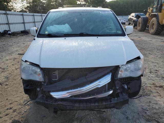Photo 5 from auction – 2013 CHRYSLER TOWN & COU with VIN 2C4RC1BG3DR674413