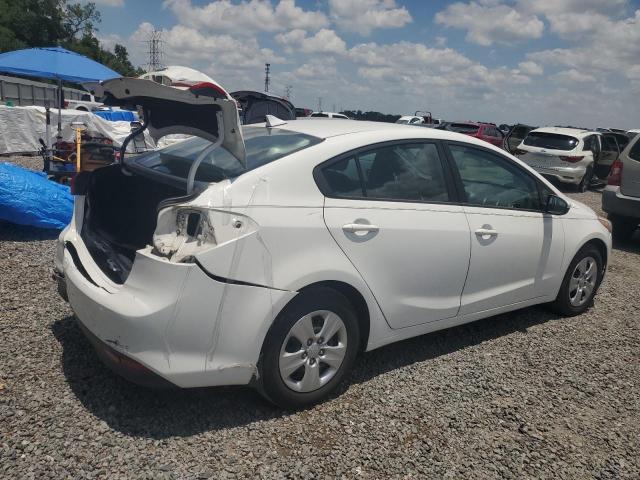 Photo 3 from auction – 2017 KIA FORTE LX with VIN 3KPFK4A78HE085793