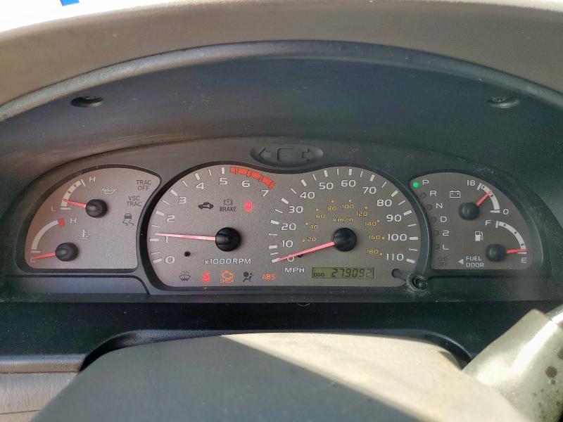 Photo 9 from auction – 2004 TOYOTA SEQUOIA SR with VIN 5TDZT34A34S208556