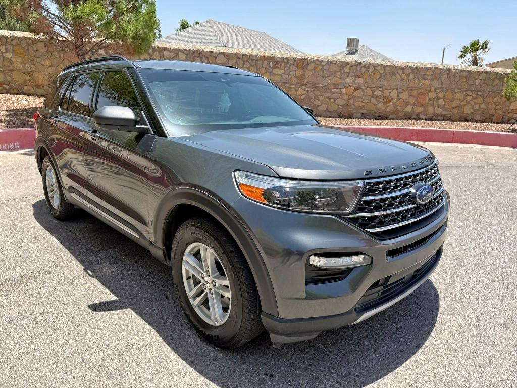 FORD EXPLORER X 2020 with VIN 1FMSK8DH5LGB74302 - Photo from auction