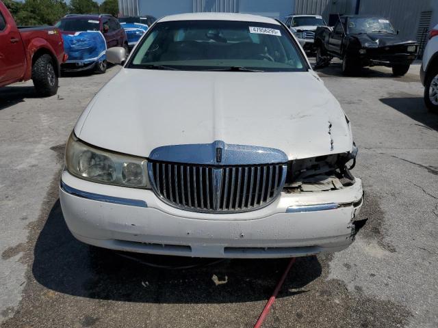 Photo 5 from auction – 2000 LINCOLN TOWN CAR C with VIN 1LNHM83W4YY929994