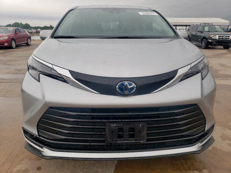 Photo 5 from auction – 2025 TOYOTA SIENNA LE with VIN 5TDKRKEC2SS233598