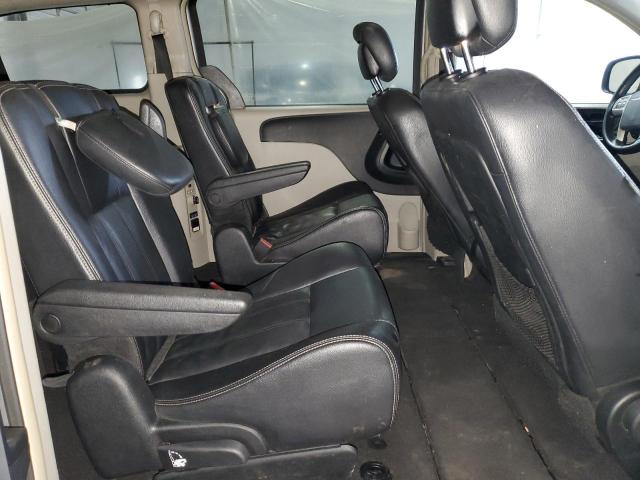 Photo 11 from auction – 2014 CHRYSLER TOWN & COU with VIN 2C4RC1BG2ER326216