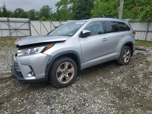 TOYOTA HIGHLANDER 2017 with VIN 5TDDZRFH9HS370705 - Photo from auction