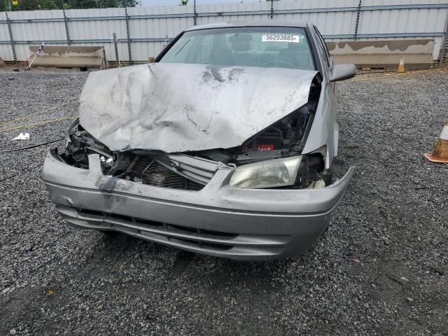 Photo 5 from auction – 1997 TOYOTA CAMRY with VIN 4T1BG22K3VU066858