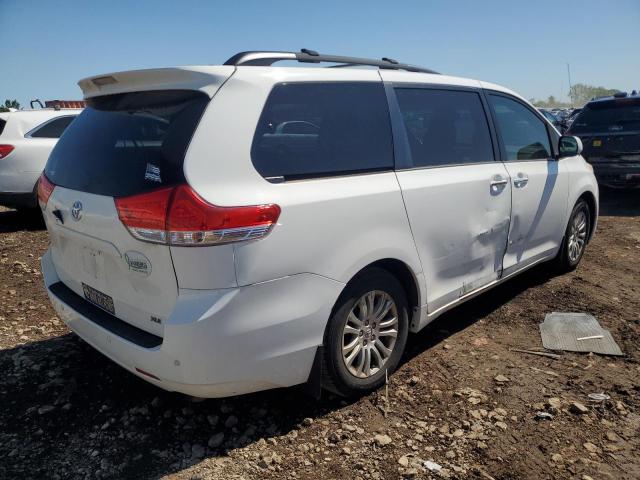 Photo 3 from auction – 2012 TOYOTA SIENNA XLE with VIN 5TDYK3DC7CS234267