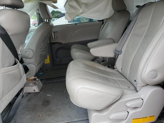 Photo 11 from auction – 2014 TOYOTA SIENNA XLE with VIN 5TDYK3DC0ES501445