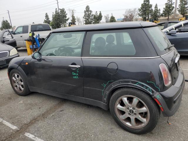 Photo 2 from auction – 2003 MINI COOPER with VIN WMWRC33423TJ51081