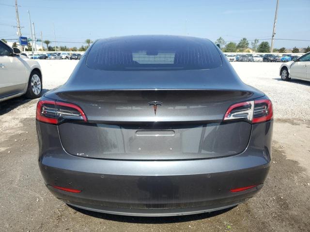 Photo 6 from auction – 2018 TESLA MODEL 3 with VIN 5YJ3E1EA5JF020043