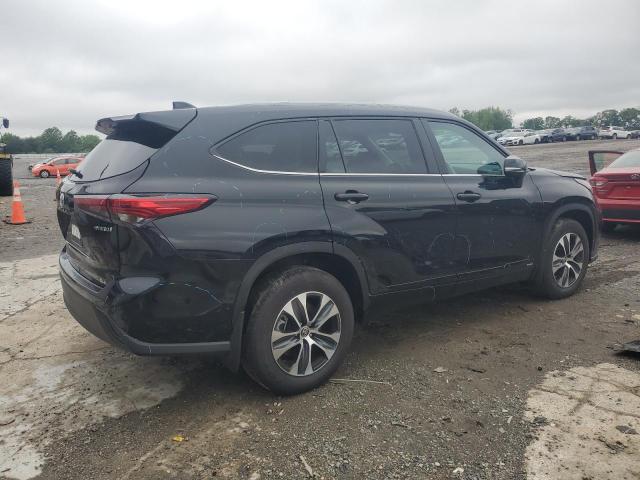 Photo 3 from auction – 2023 TOYOTA HIGHLANDER with VIN 5TDKBRCH0PS583413