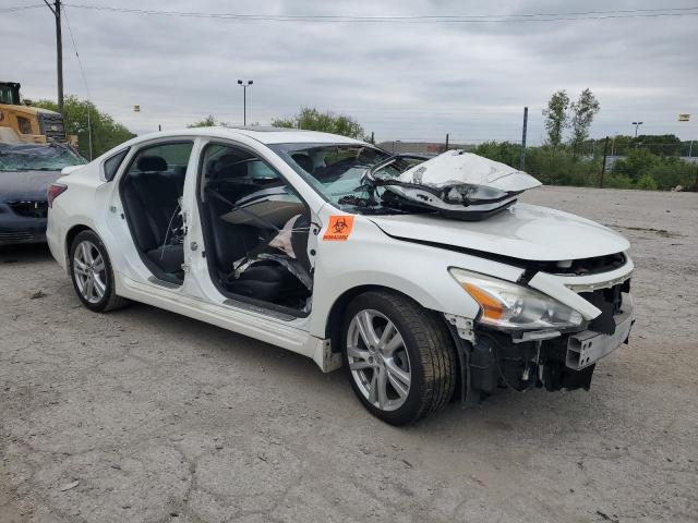 Photo 4 from auction – 2015 NISSAN ALTIMA 3.5 with VIN 1N4BL3AP9FC279846