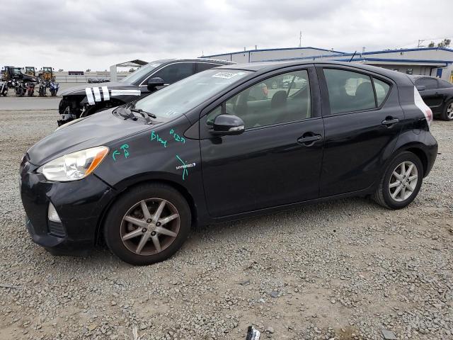 TOYOTA PRIUS C 2014 with VIN JTDKDTB30E1062733 - Photo from auction